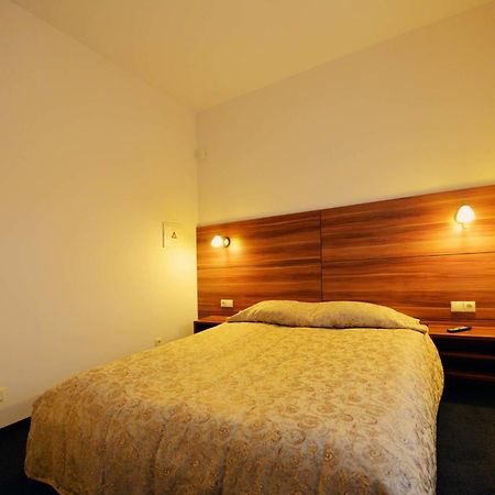Guest House & Villa Astoma Palanga Ruang foto
