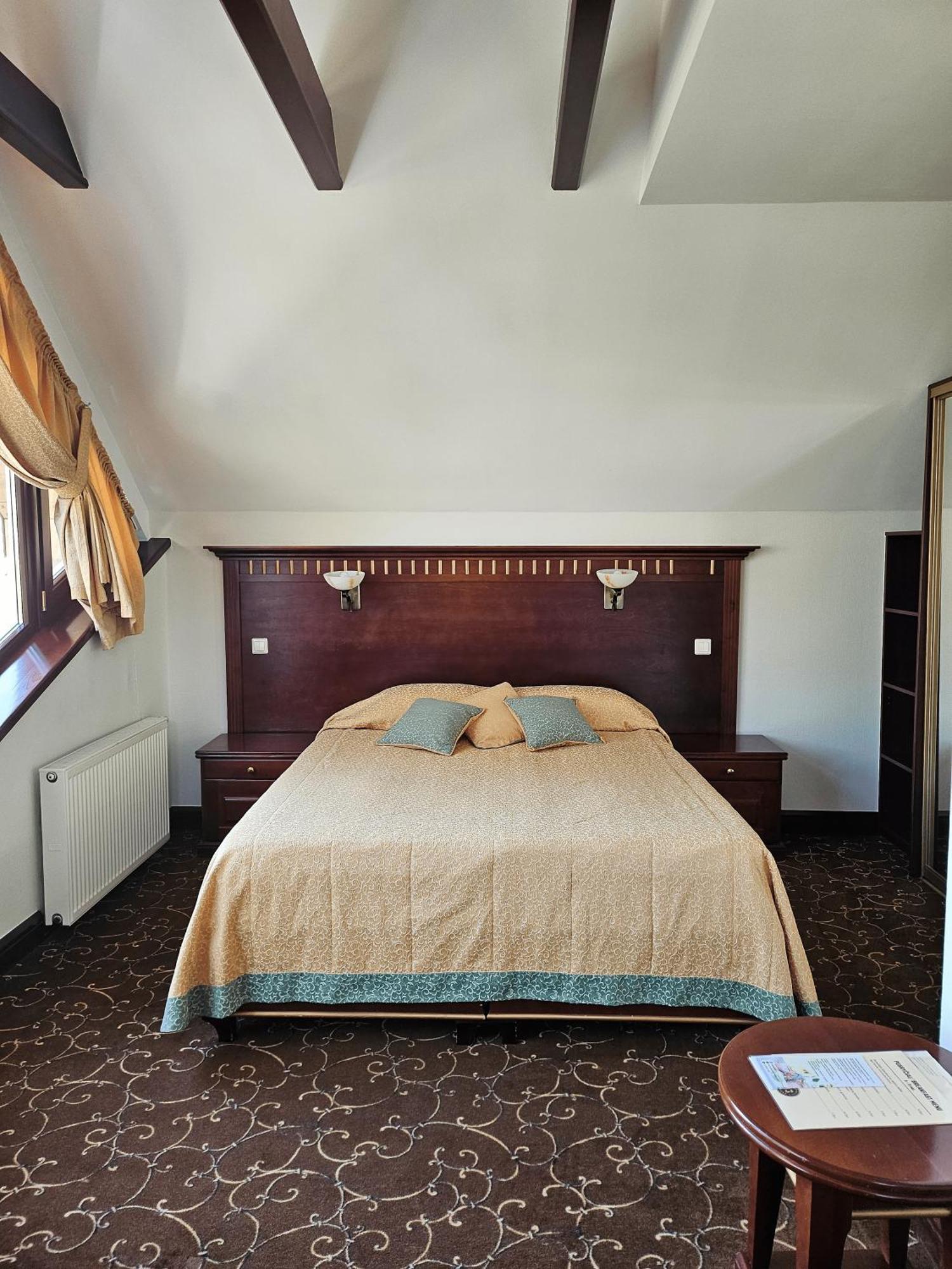 Guest House & Villa Astoma Palanga Bagian luar foto