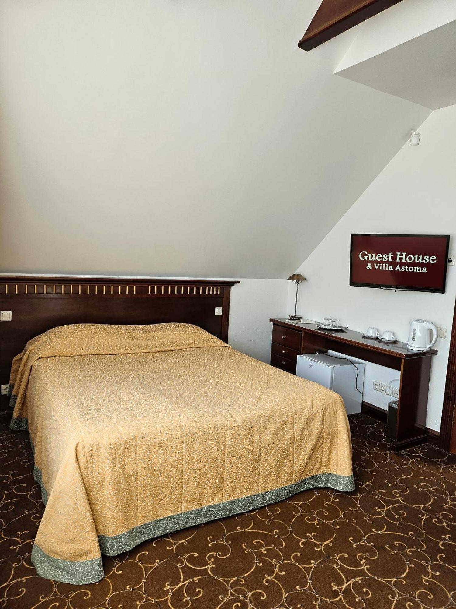 Guest House & Villa Astoma Palanga Bagian luar foto